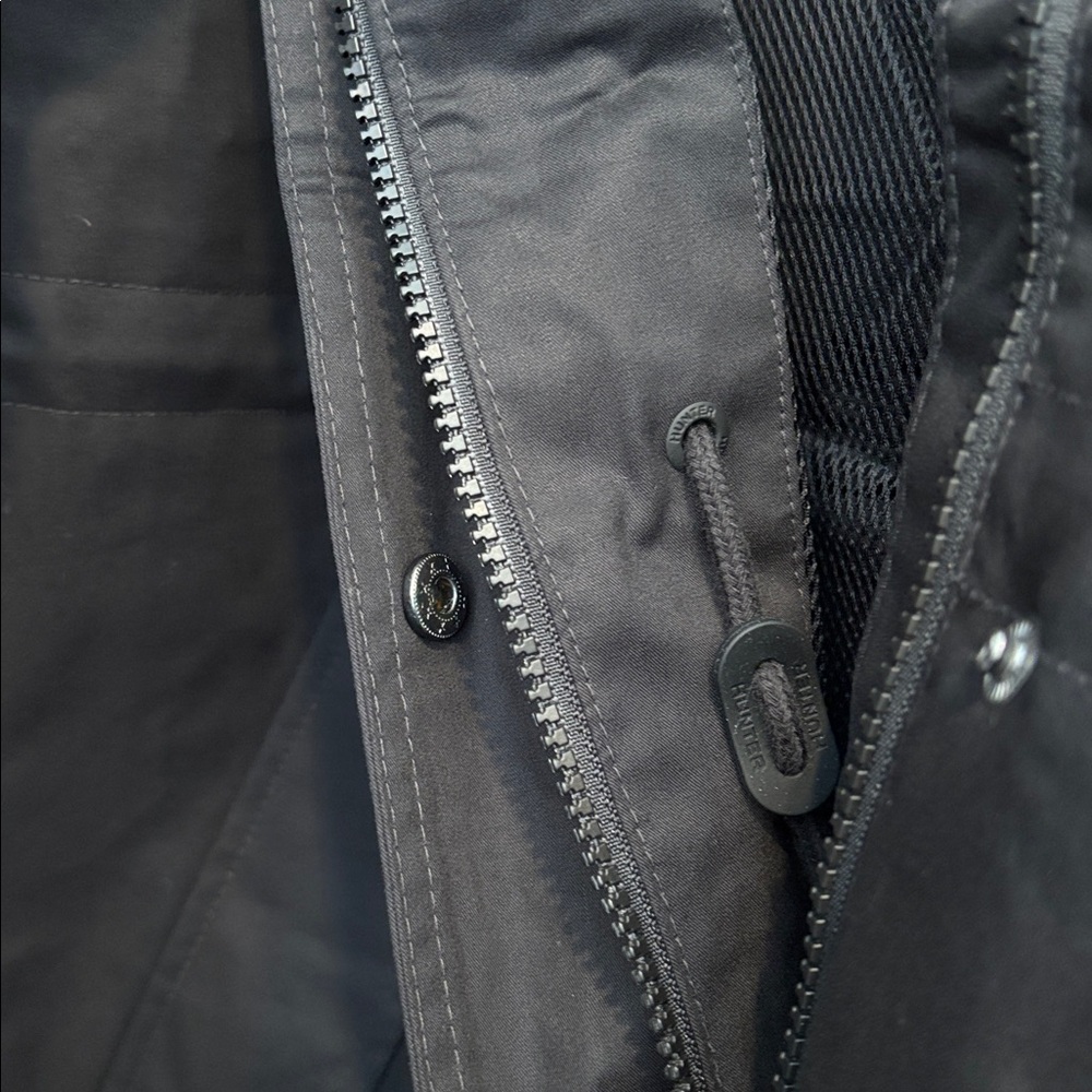 Hunter Black Water-Resistant Jacket - Picture 3 of 6
